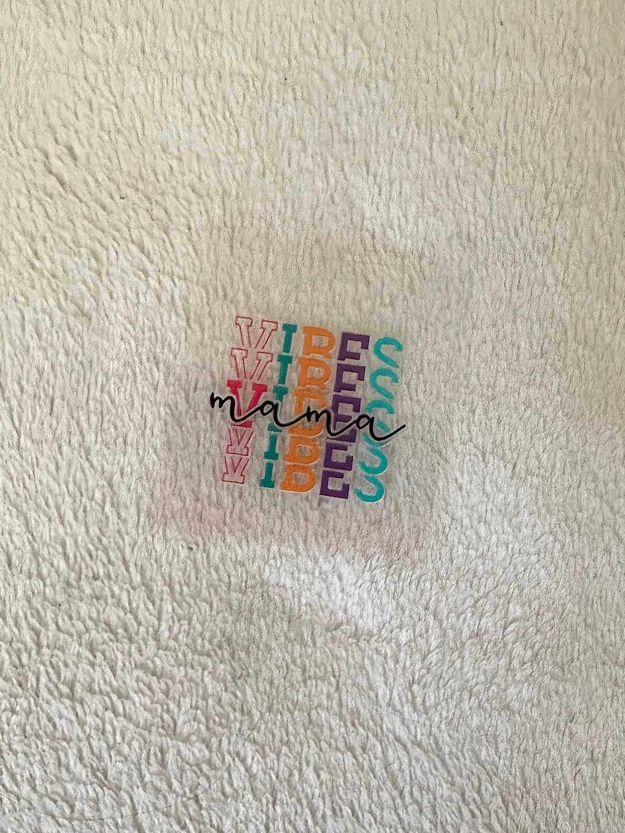 Mama6 decal for keychain ✨