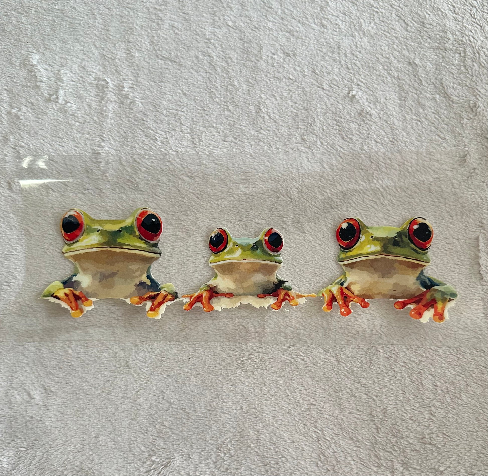 3 frogs