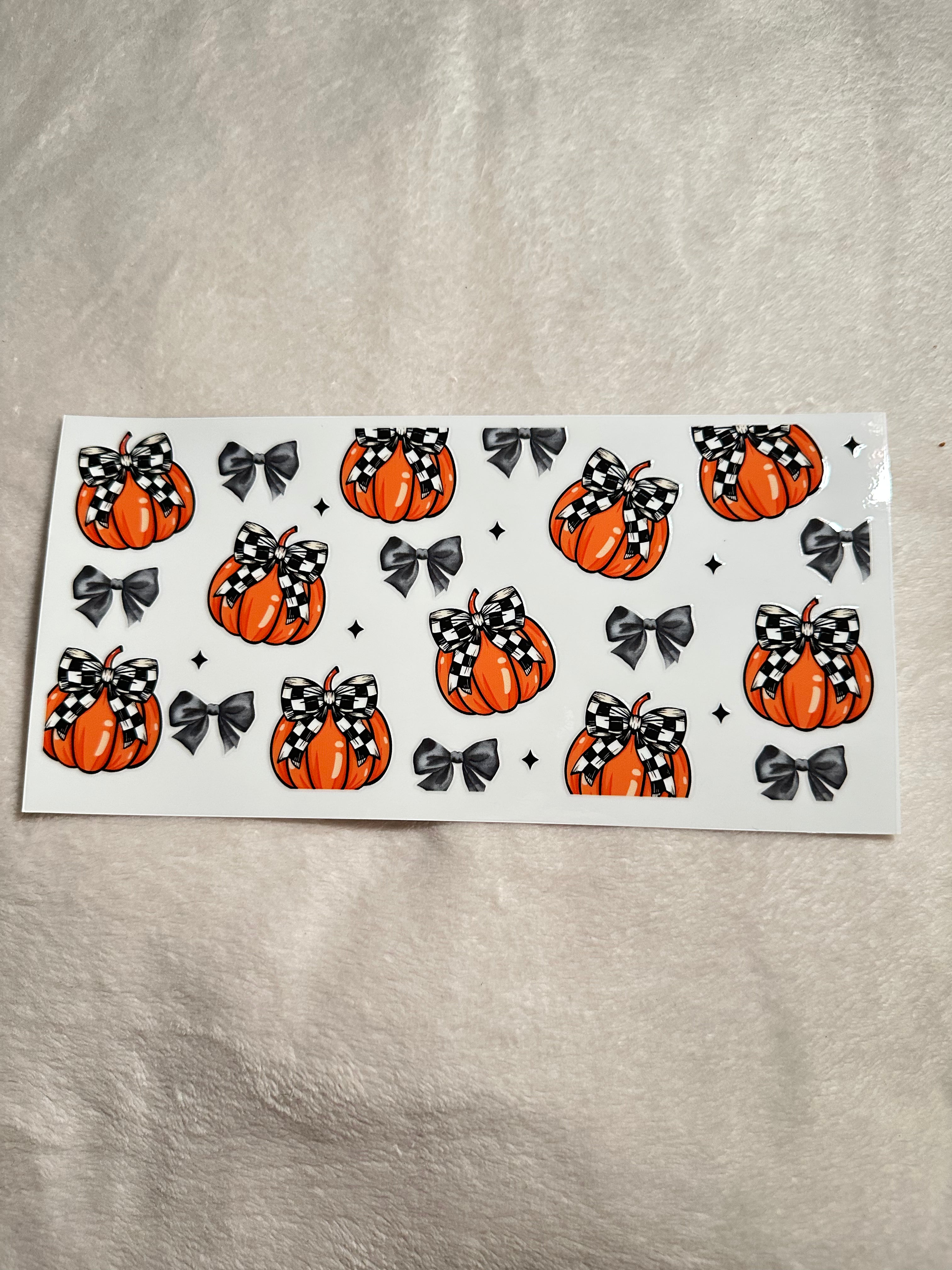 Pumpkin and bows decal