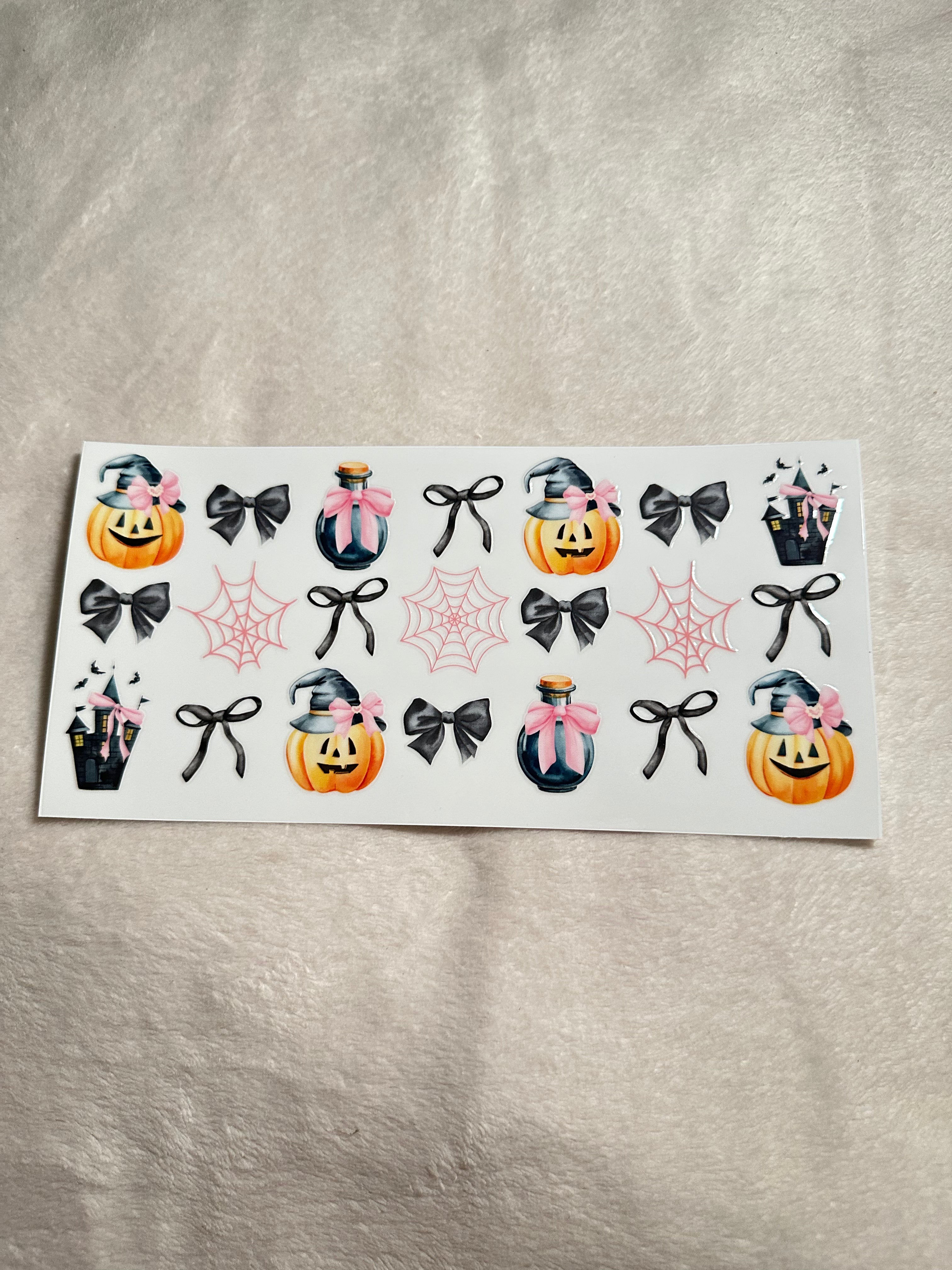 Pumpkin and black bows