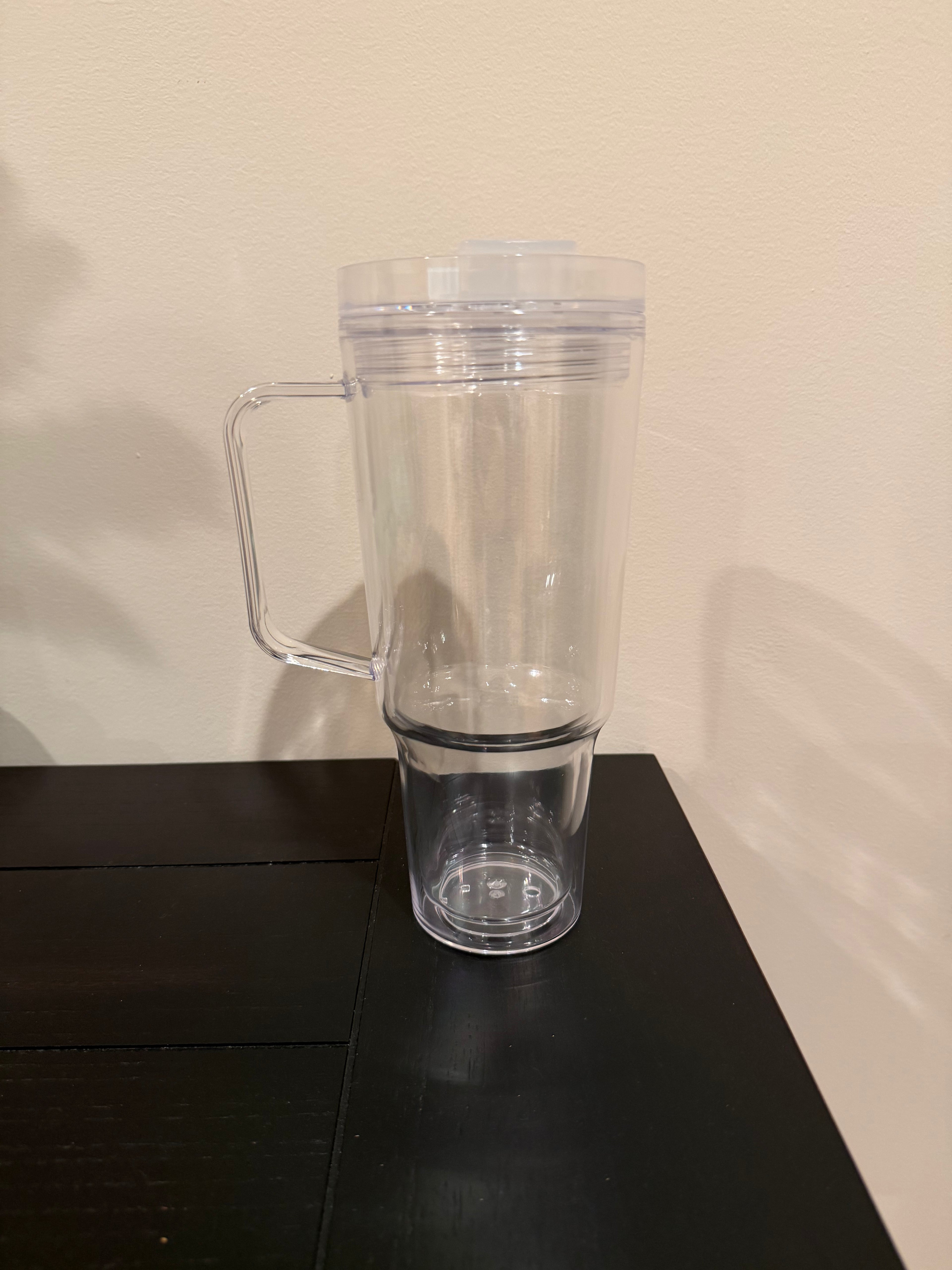 30oz acrylic with handle